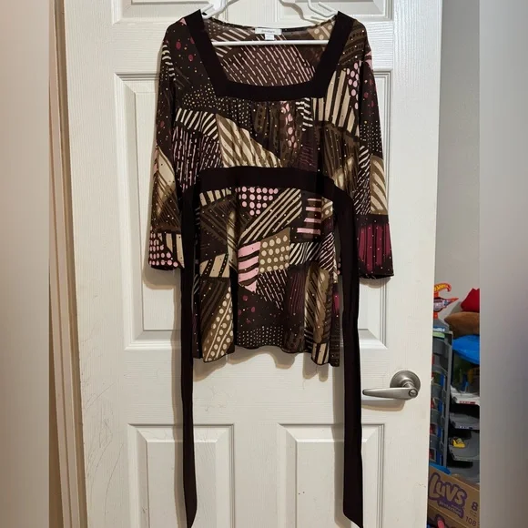 NWOT Dressbarn Patterned Dress - Picture 2 of 4